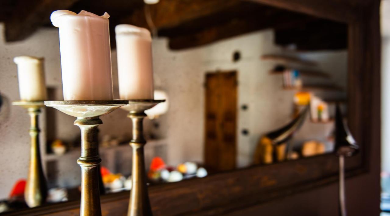 Boutique Hotel Al Palazzo Rosso Neive Buitenkant foto