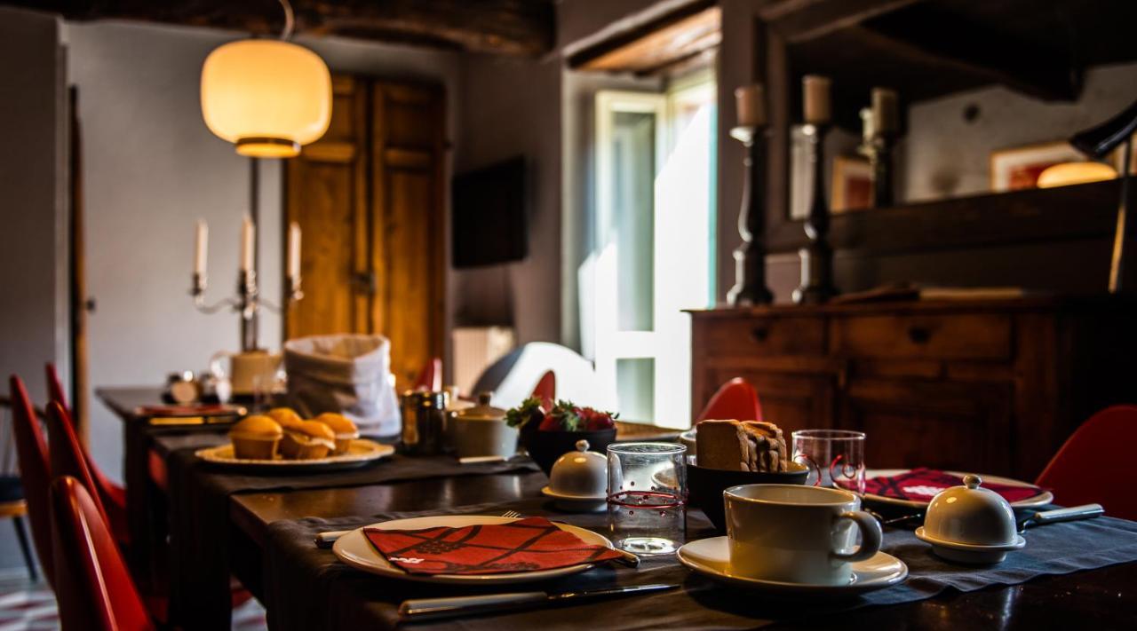 Boutique Hotel Al Palazzo Rosso Neive Buitenkant foto