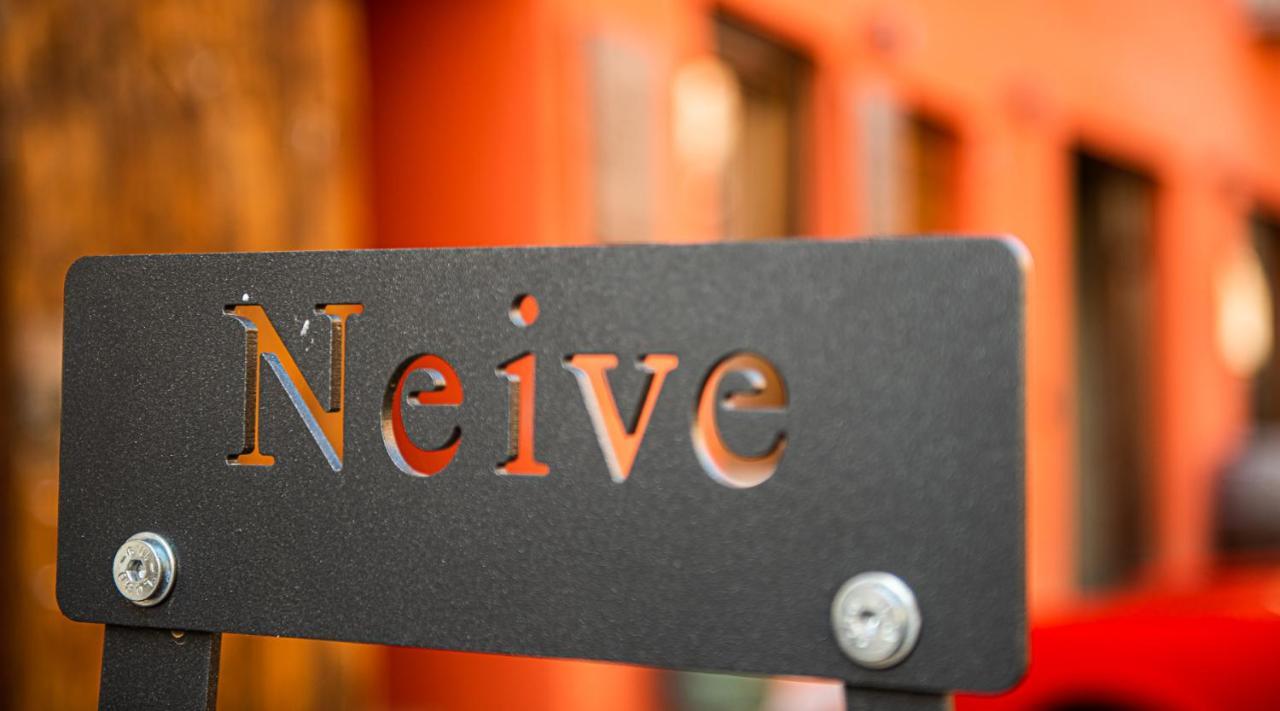 Boutique Hotel Al Palazzo Rosso Neive Buitenkant foto