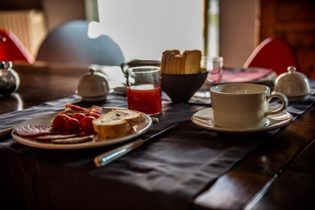 Boutique Hotel Al Palazzo Rosso Neive Buitenkant foto