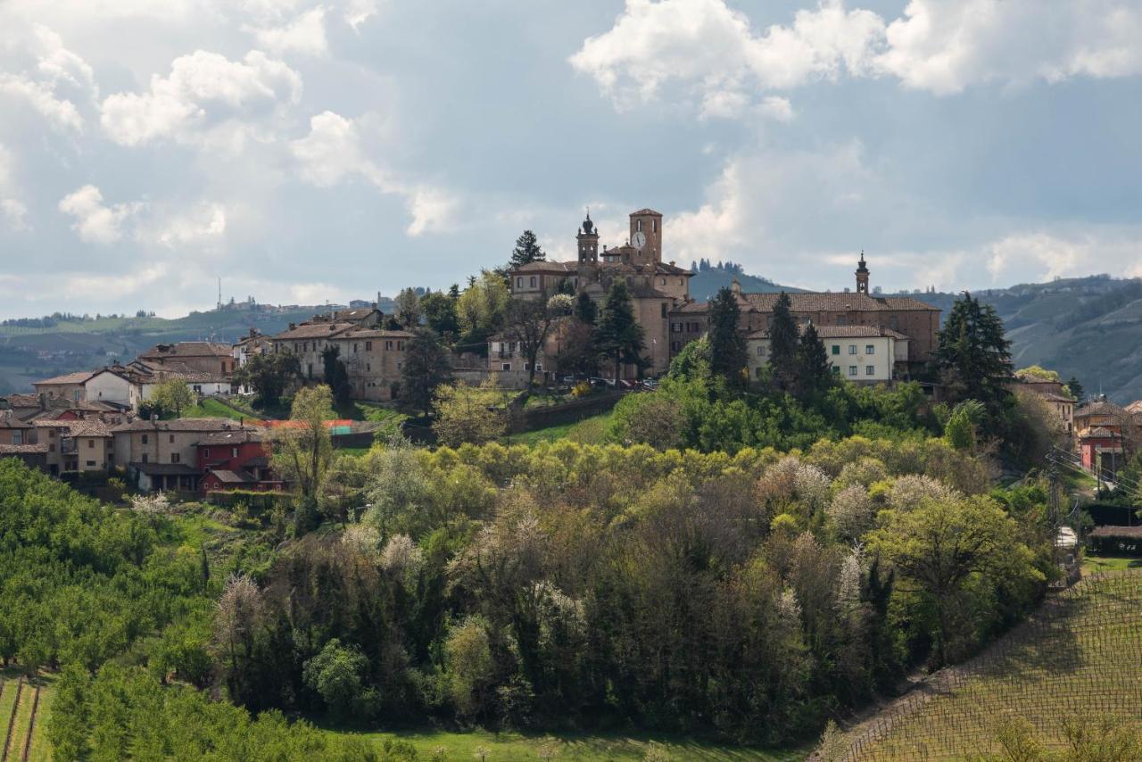 Boutique Hotel Al Palazzo Rosso Neive Buitenkant foto